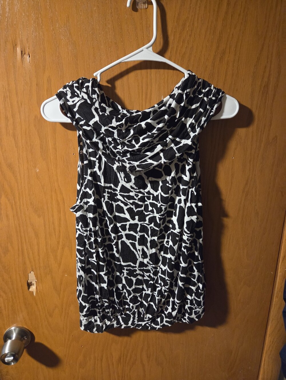 august silk Black & White Cowl Neck Sleeveless Tank